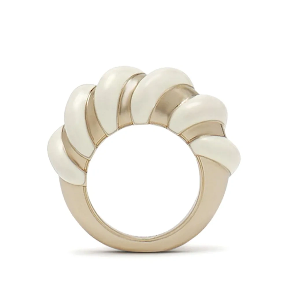 Декорированное кольцо