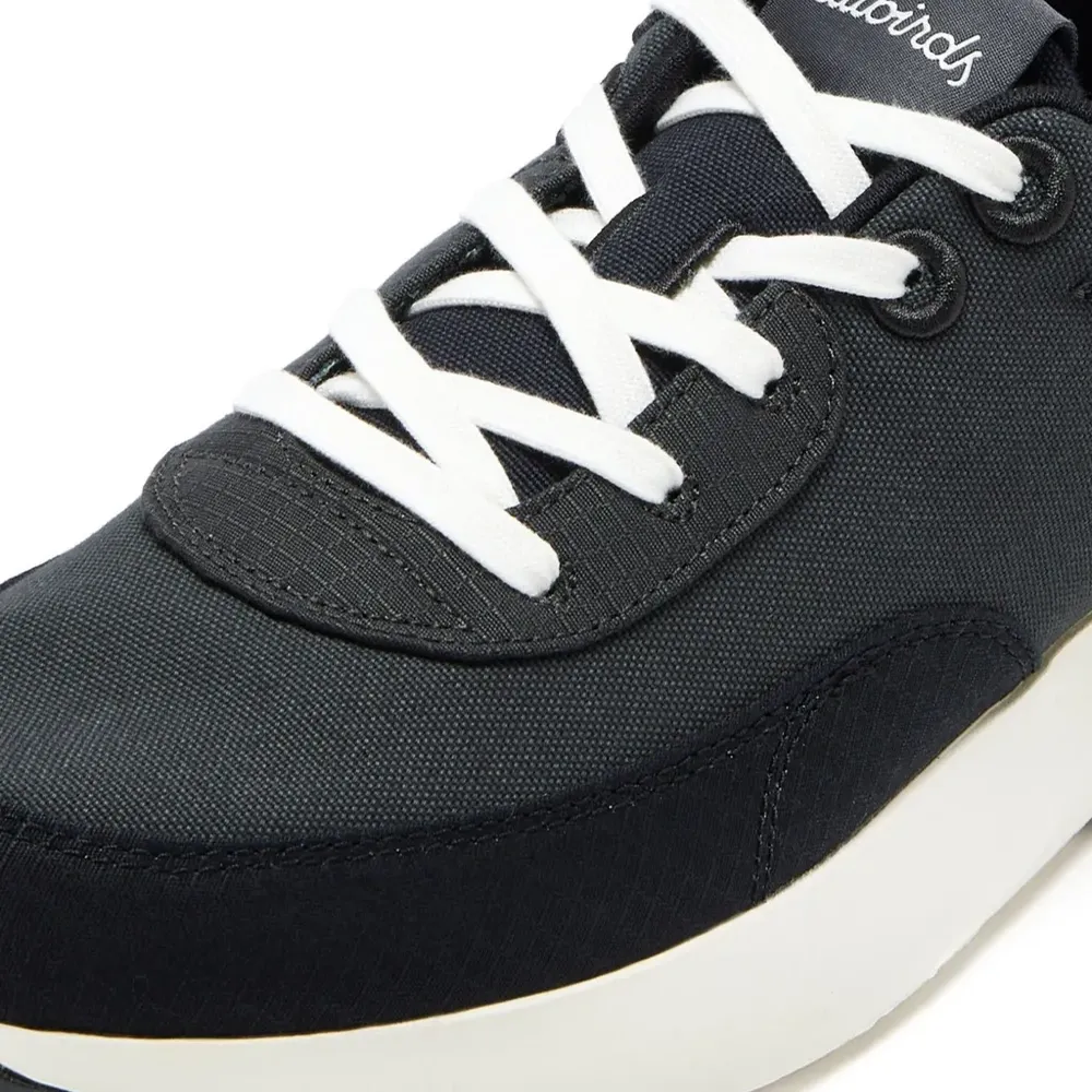 Кроссовки с закругленным носком