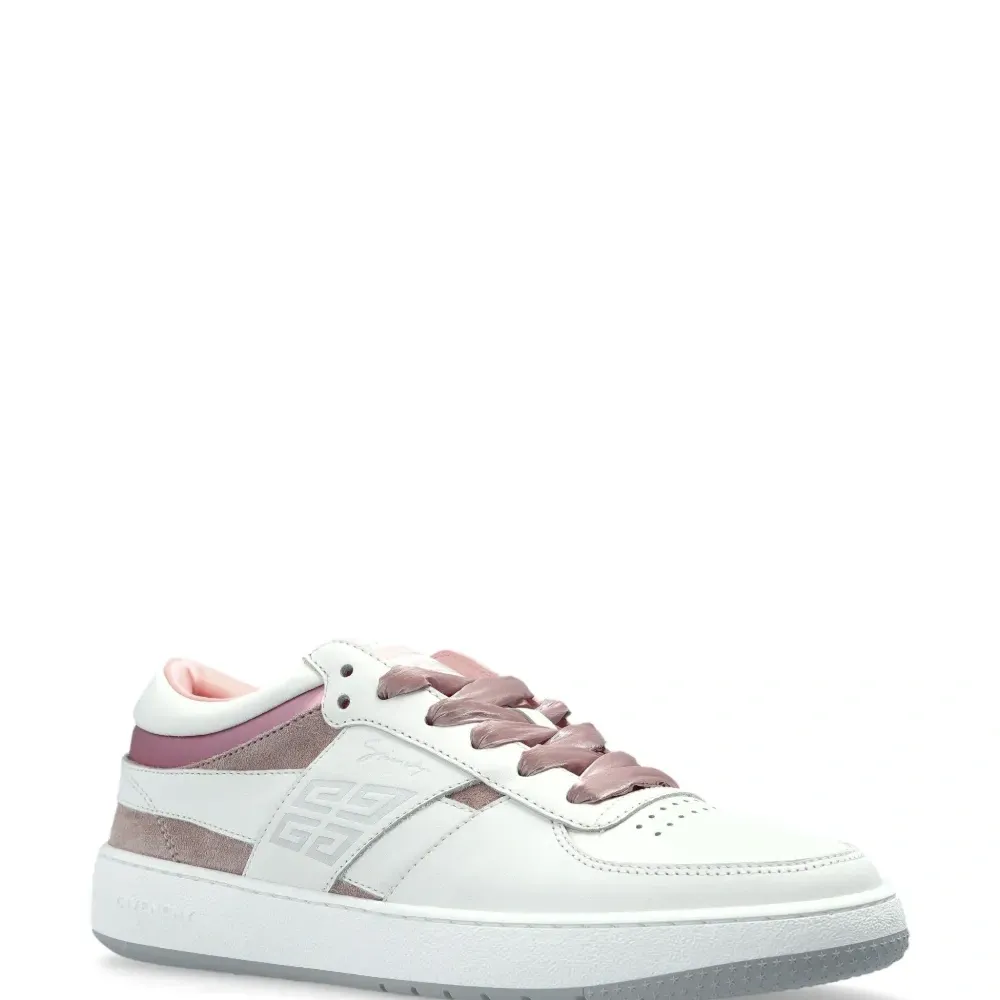 Кроссовки с логотипом