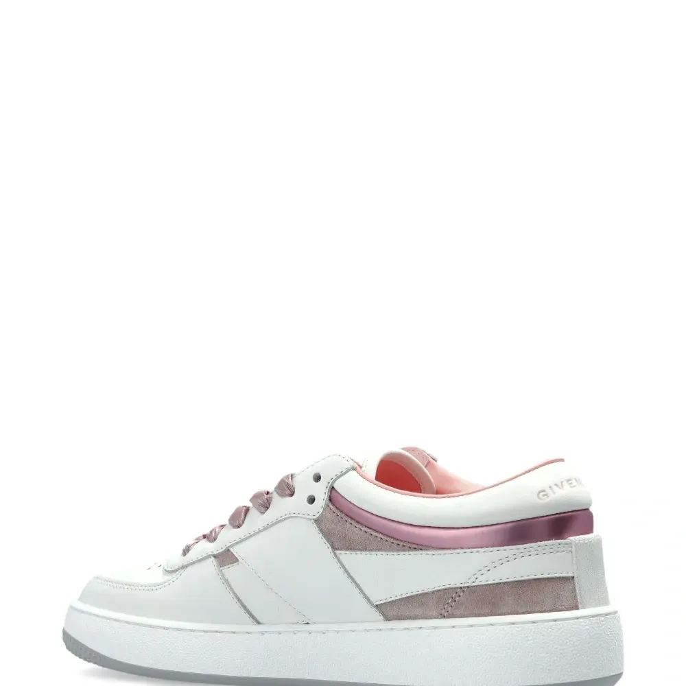 Кроссовки с логотипом