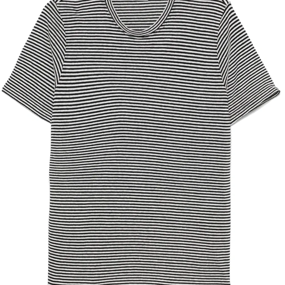 Футболка Leon