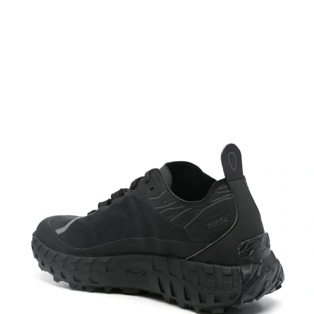 Кроссовки 001