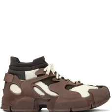 Кроссовки Tossu