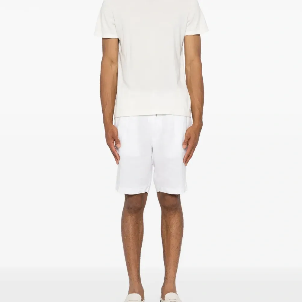 Футболка с круглым вырезом