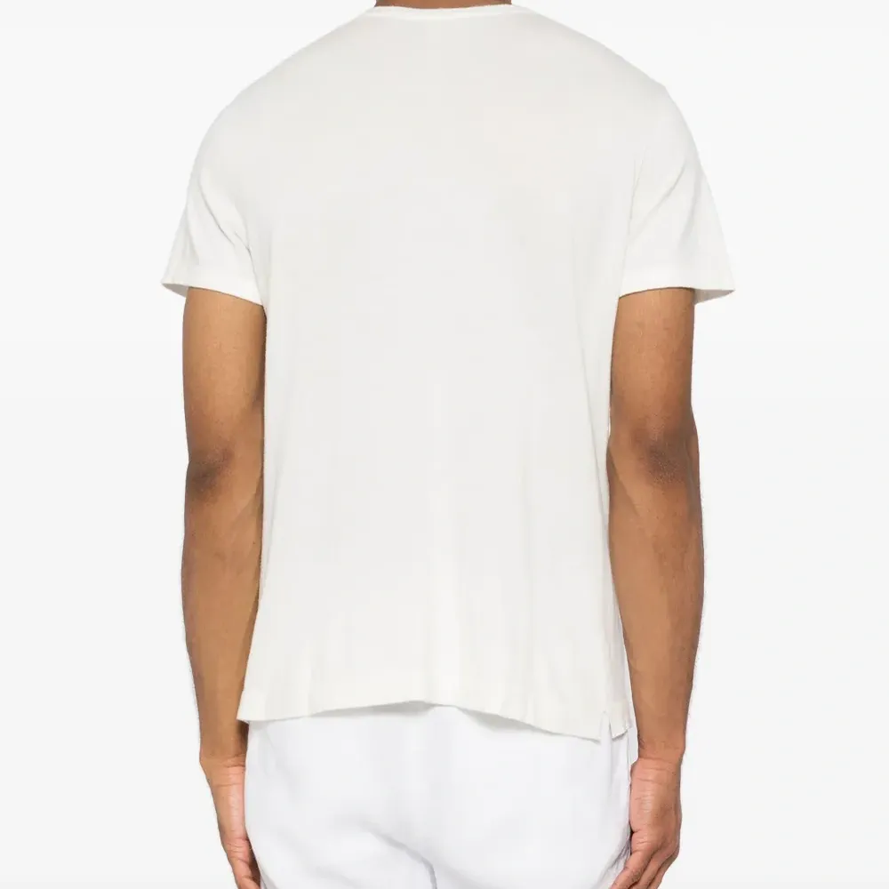 Футболка с круглым вырезом