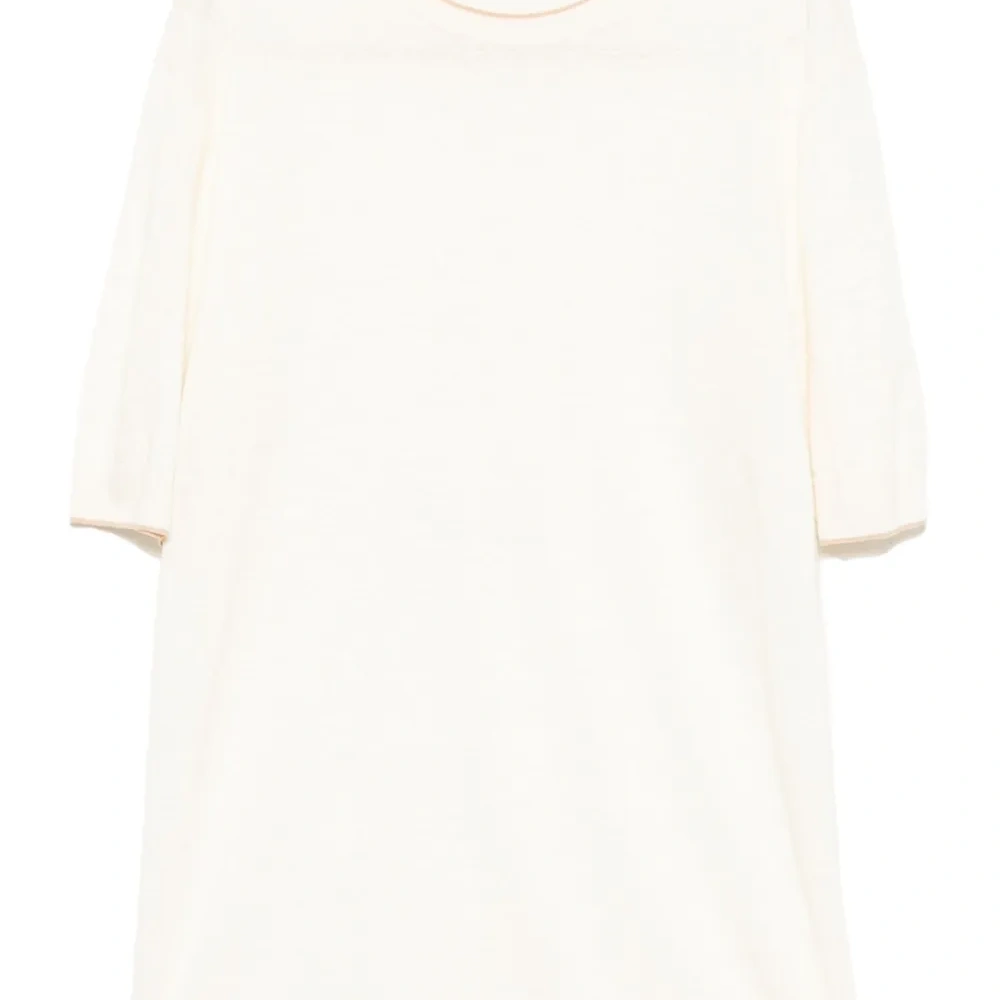 Футболка с круглым вырезом