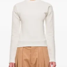 Футболка с вышивкой