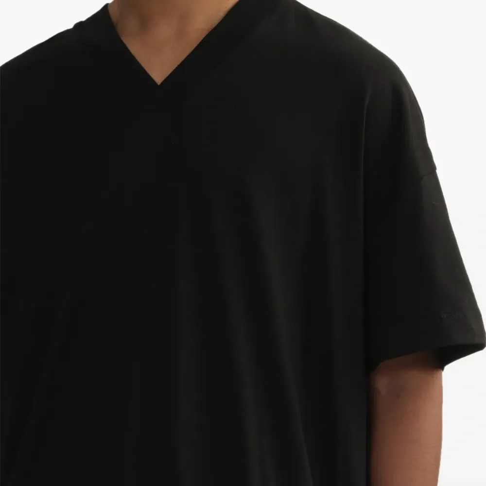 Комплект из трех футболок с V-образным вырезом Комплект из трех футболок с V-образным вырезом