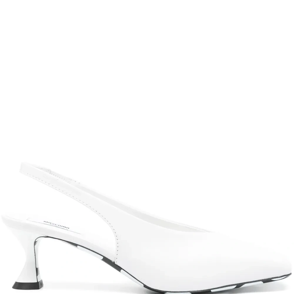 Туфли-лодочки с заостренным носком