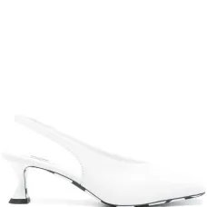 Туфли-лодочки с заостренным носком