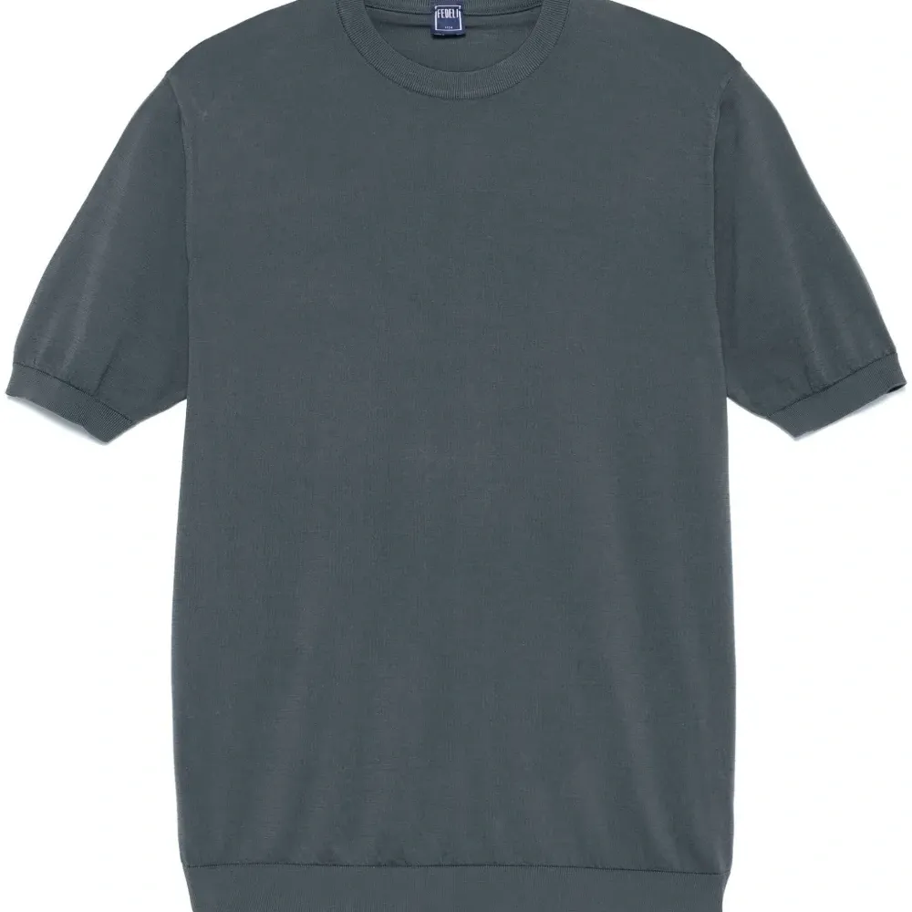 Футболка тонкой вязки Футболка тонкой вязки