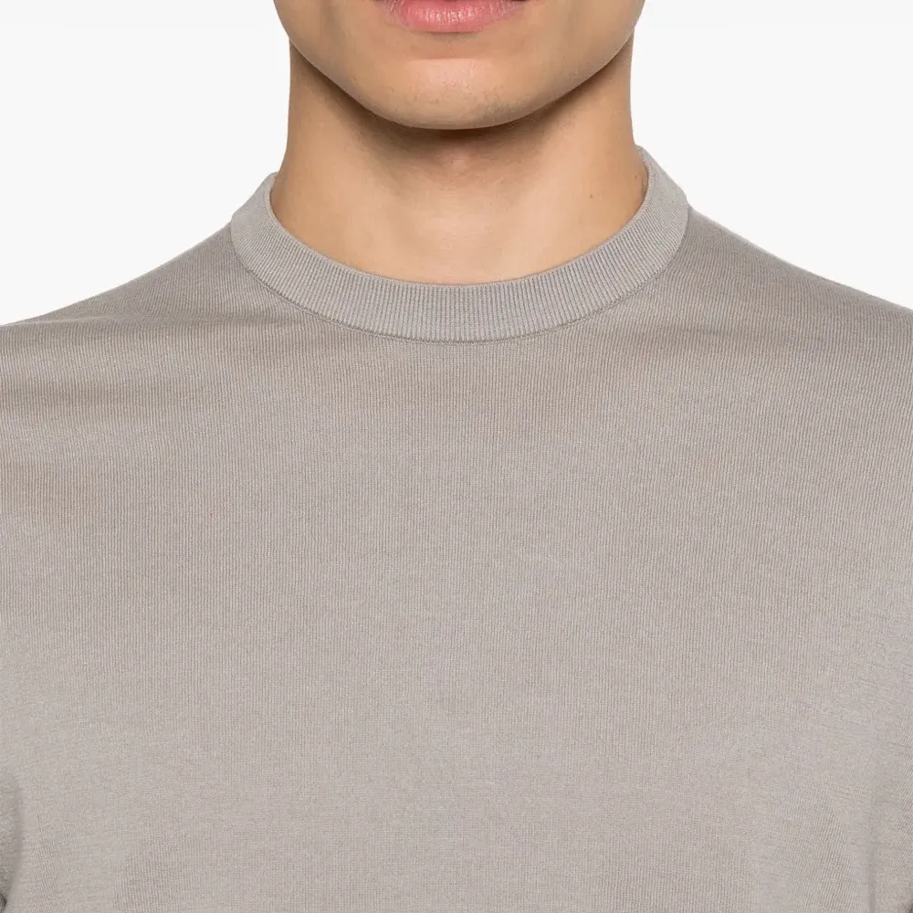 Футболка тонкой вязки