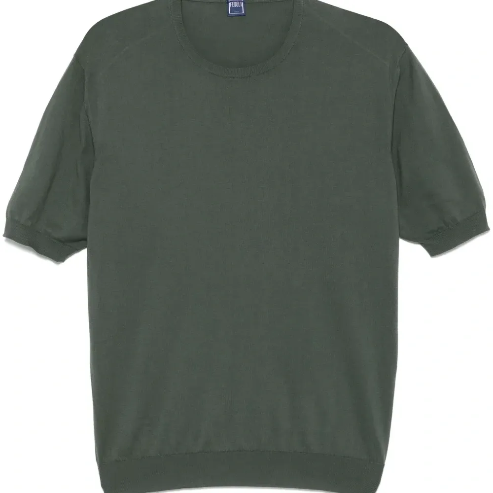 Футболка тонкой вязки