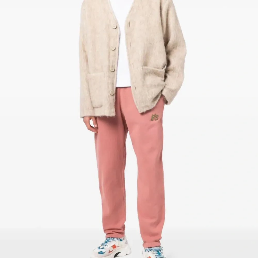 Спортивные брюки с вышитым логотипом Спортивные брюки с вышитым логотипом