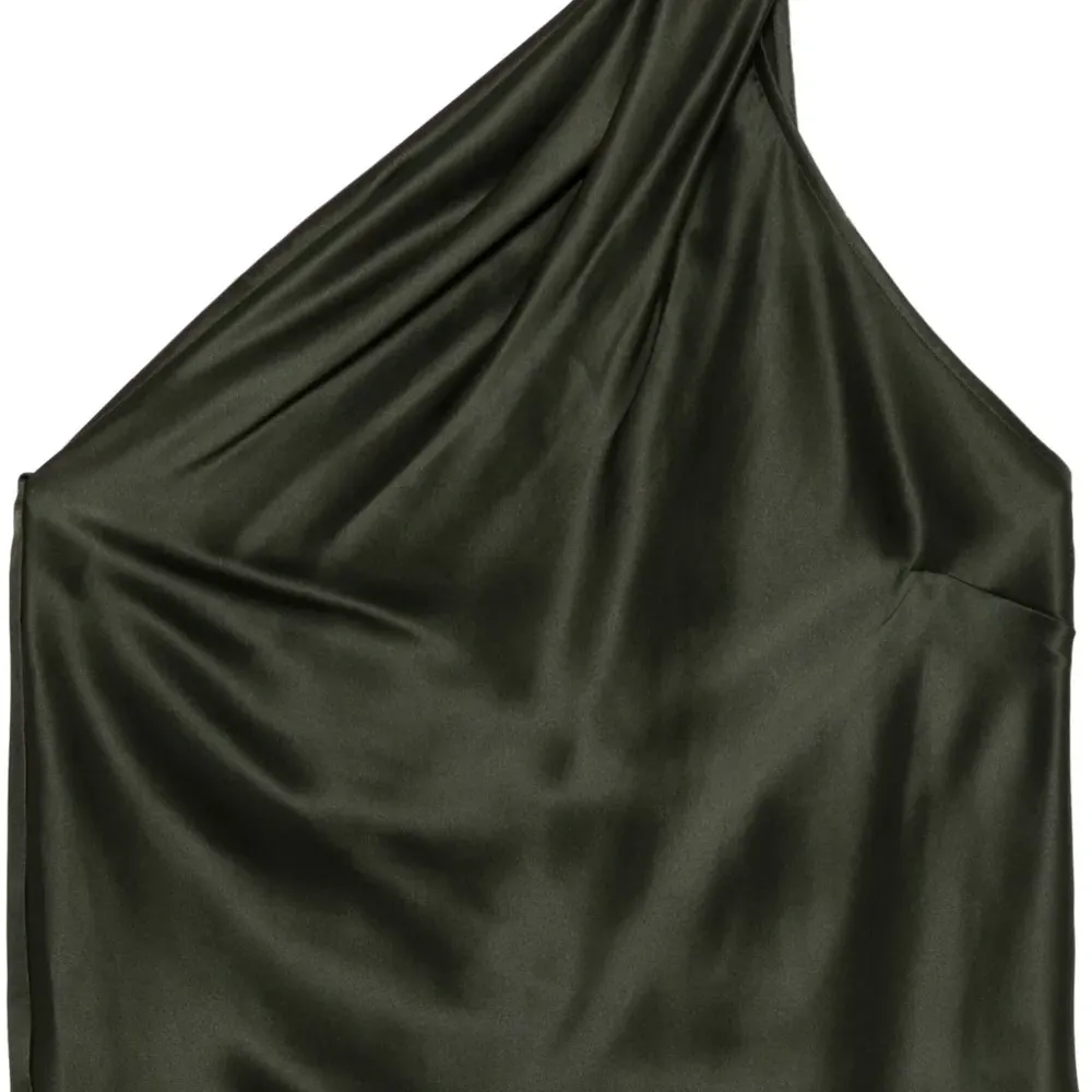 Топ асимметричного кроя с вырезом халтер