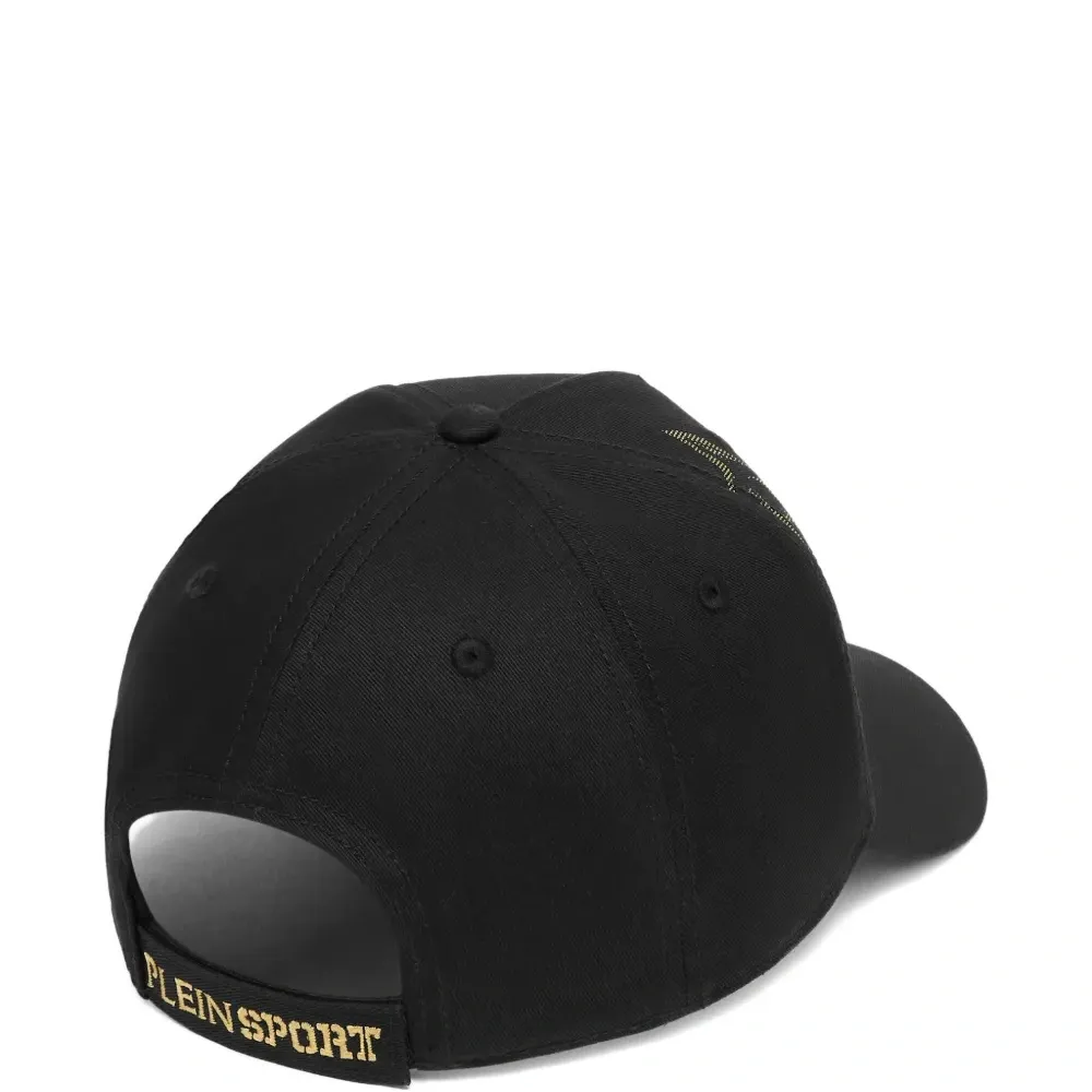 Бейсболка с вышивкой