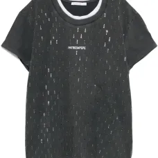 Футболка с заклепками