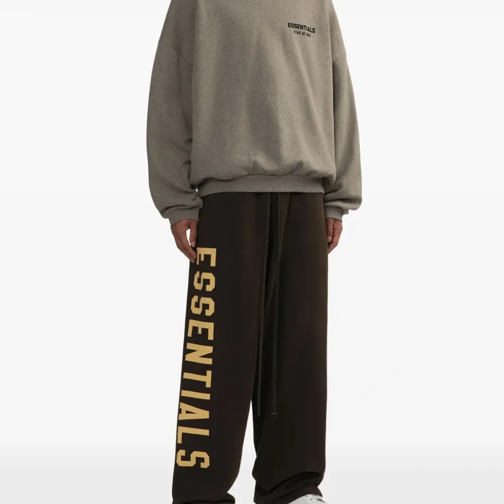 худи с логотипом