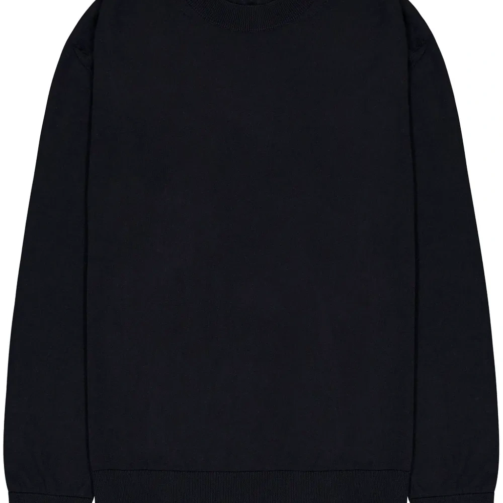 Свитер с круглым вырезом