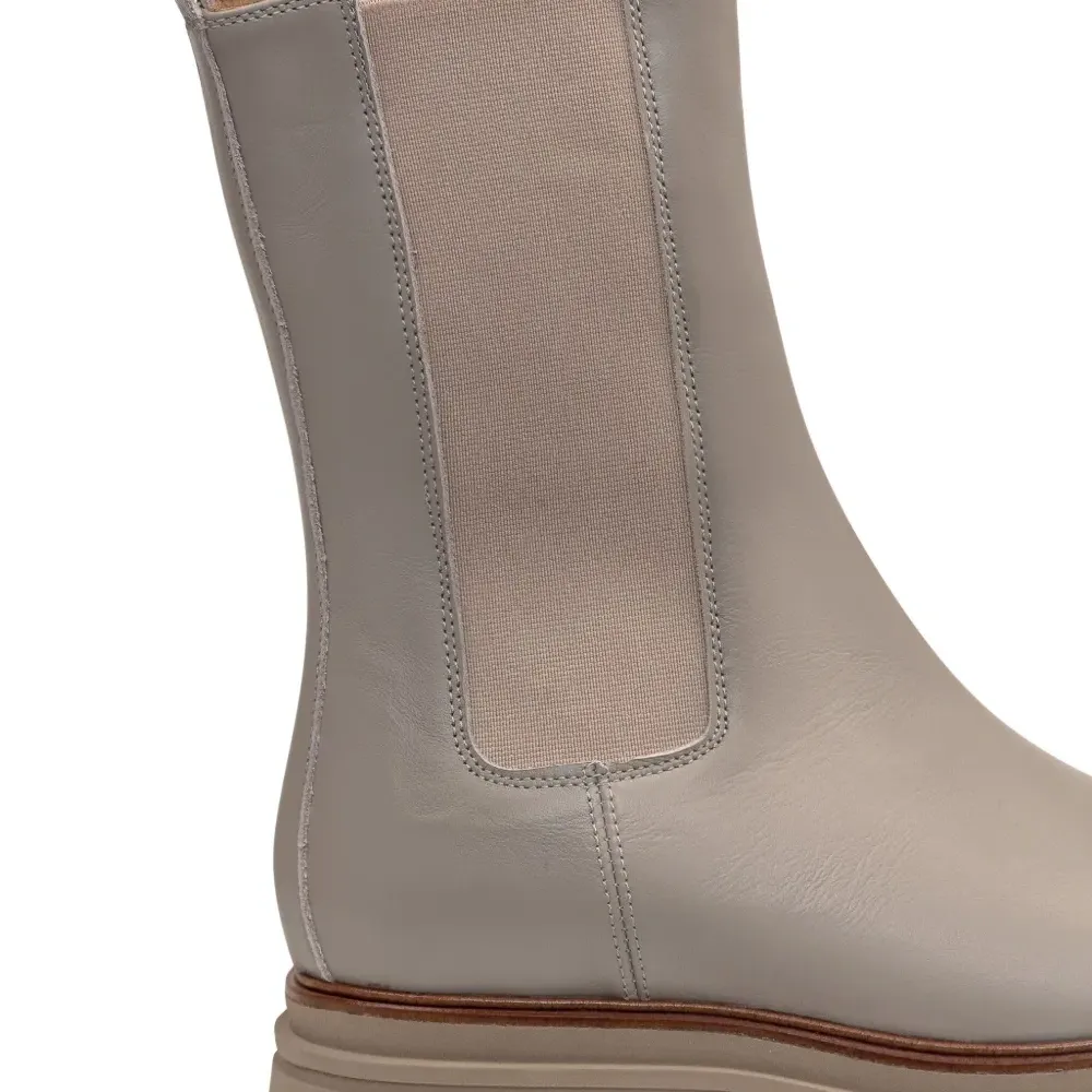 Кожаные ботинки