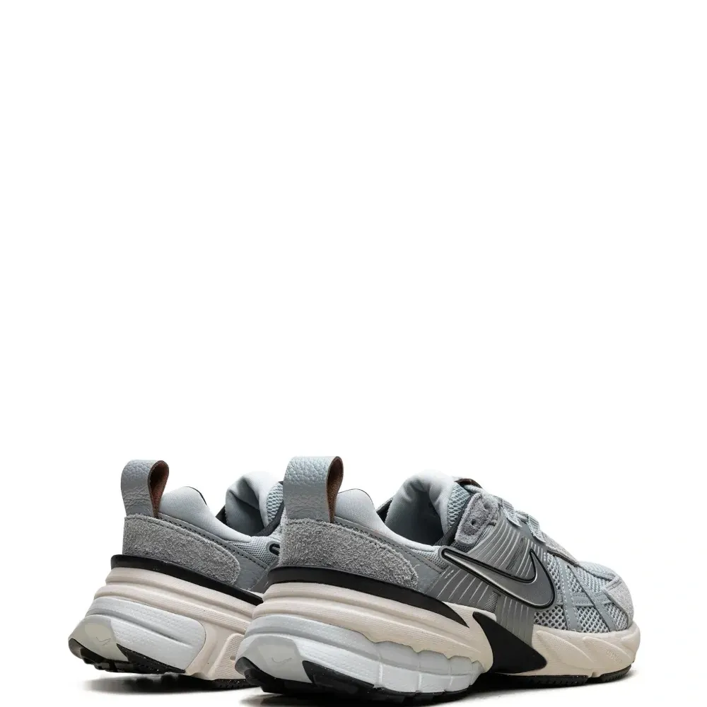 Кроссовки V2K Run Light Pumice Black Chrome