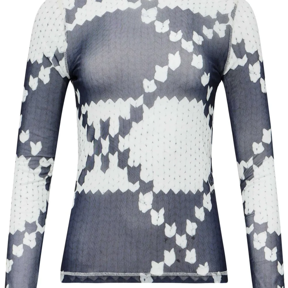 Топ с длинными рукавами