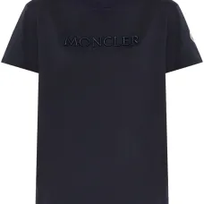 Футболка с вышитым логотипом