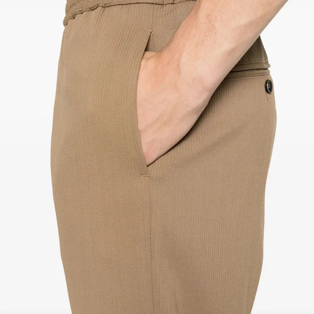 Брюки в рубчик