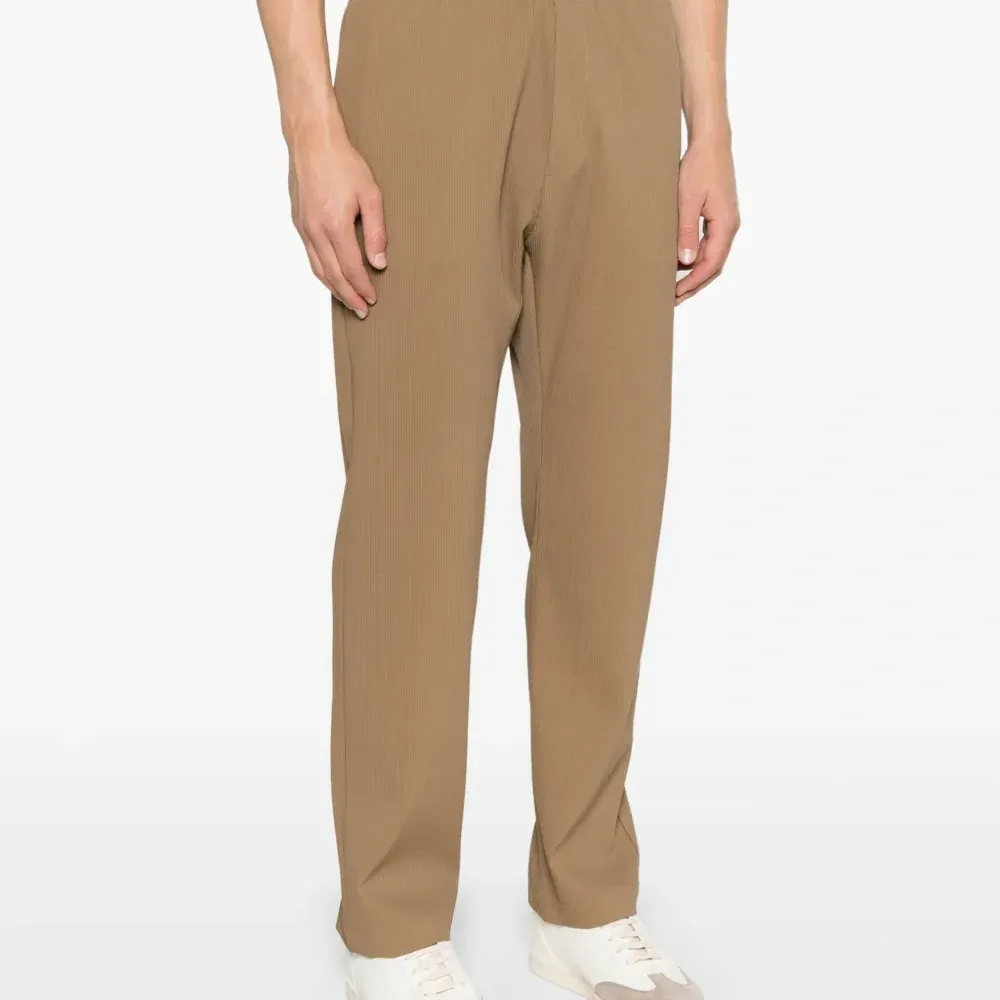 Брюки в рубчик