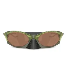 Солнцезащитные очки в овальной оправе