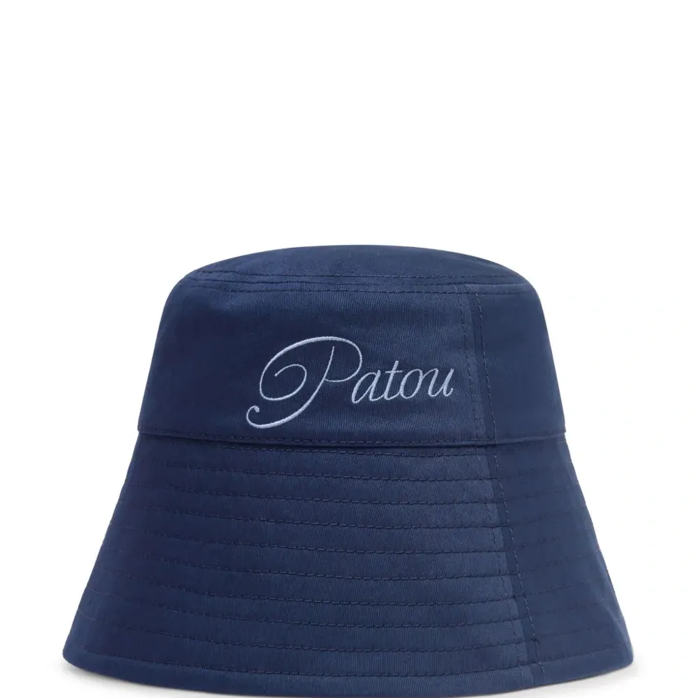 Панама с вышитым логотипом