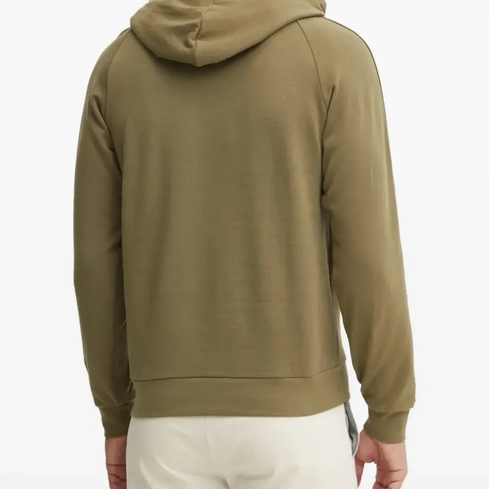 Худи с вышитым логотипом Худи с вышитым логотипом