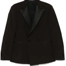 Пиджак с брошью