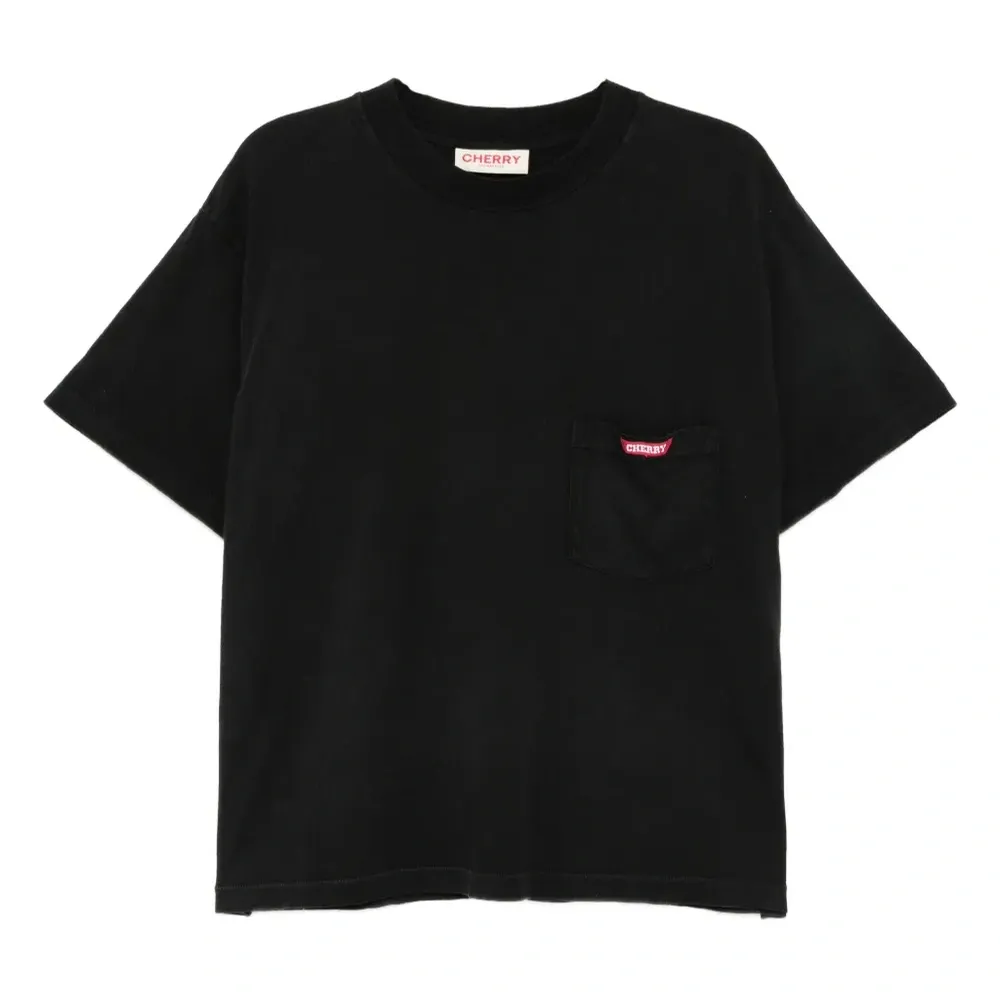 Футболка с карманом