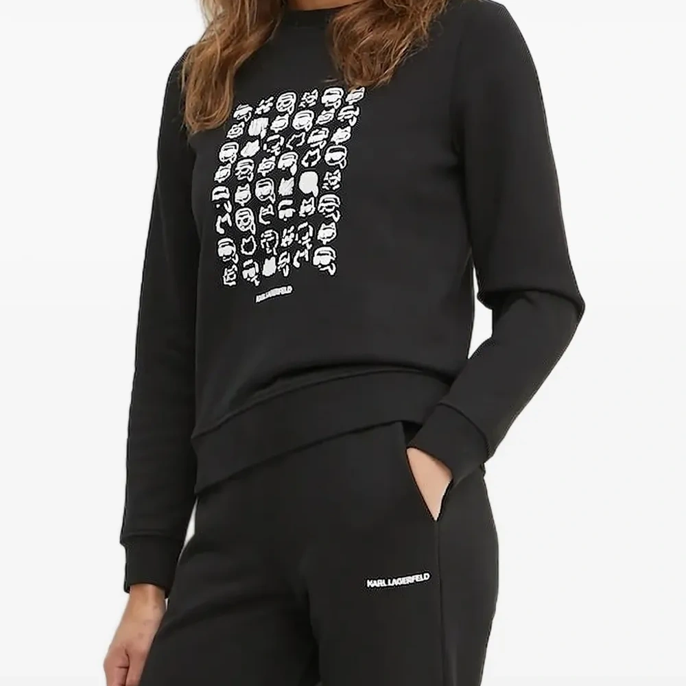 Толстовка с графичным принтом