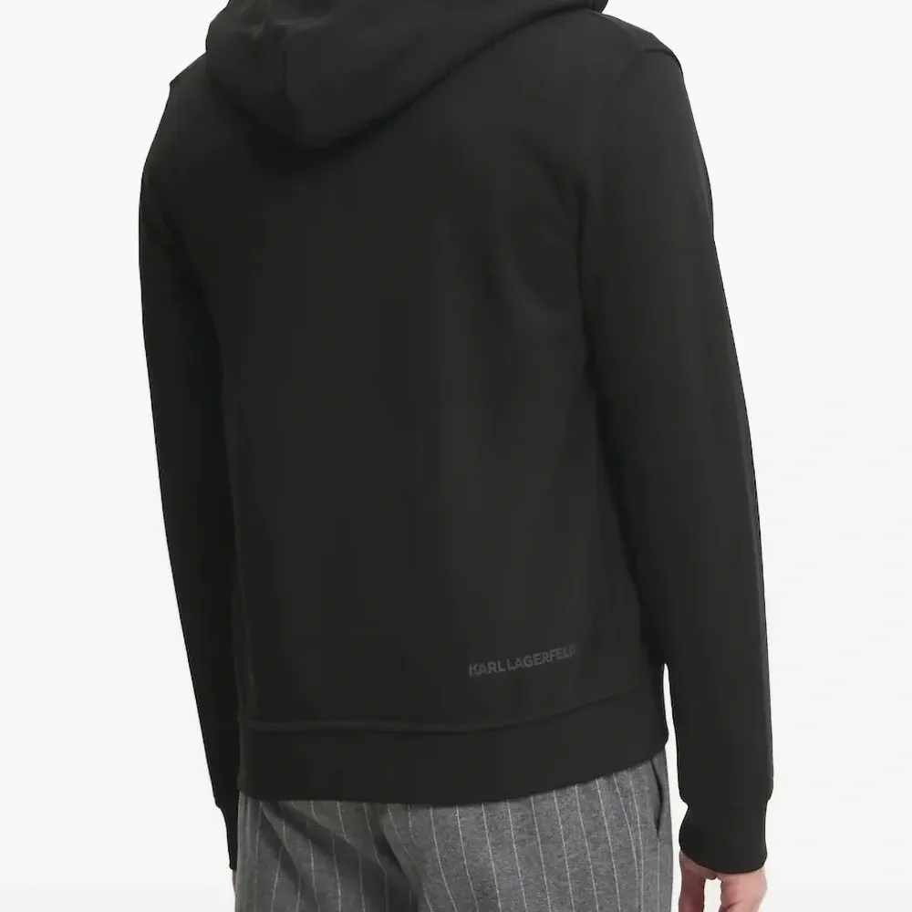 Худи на молнии с вышитым логотипом