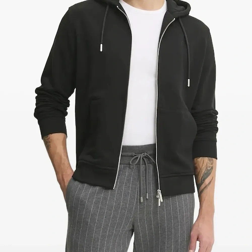 Худи на молнии с вышитым логотипом