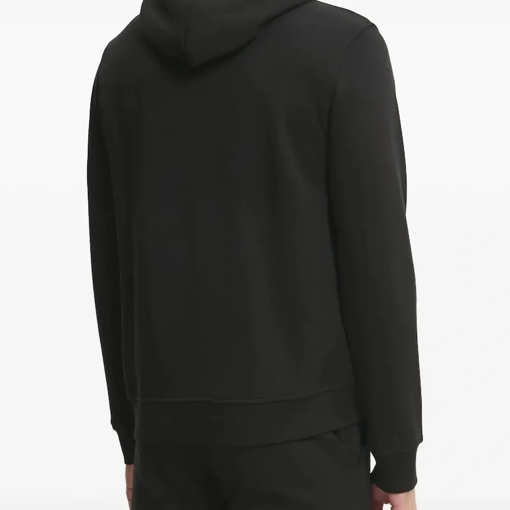 Худи с нашивкой-логотипом