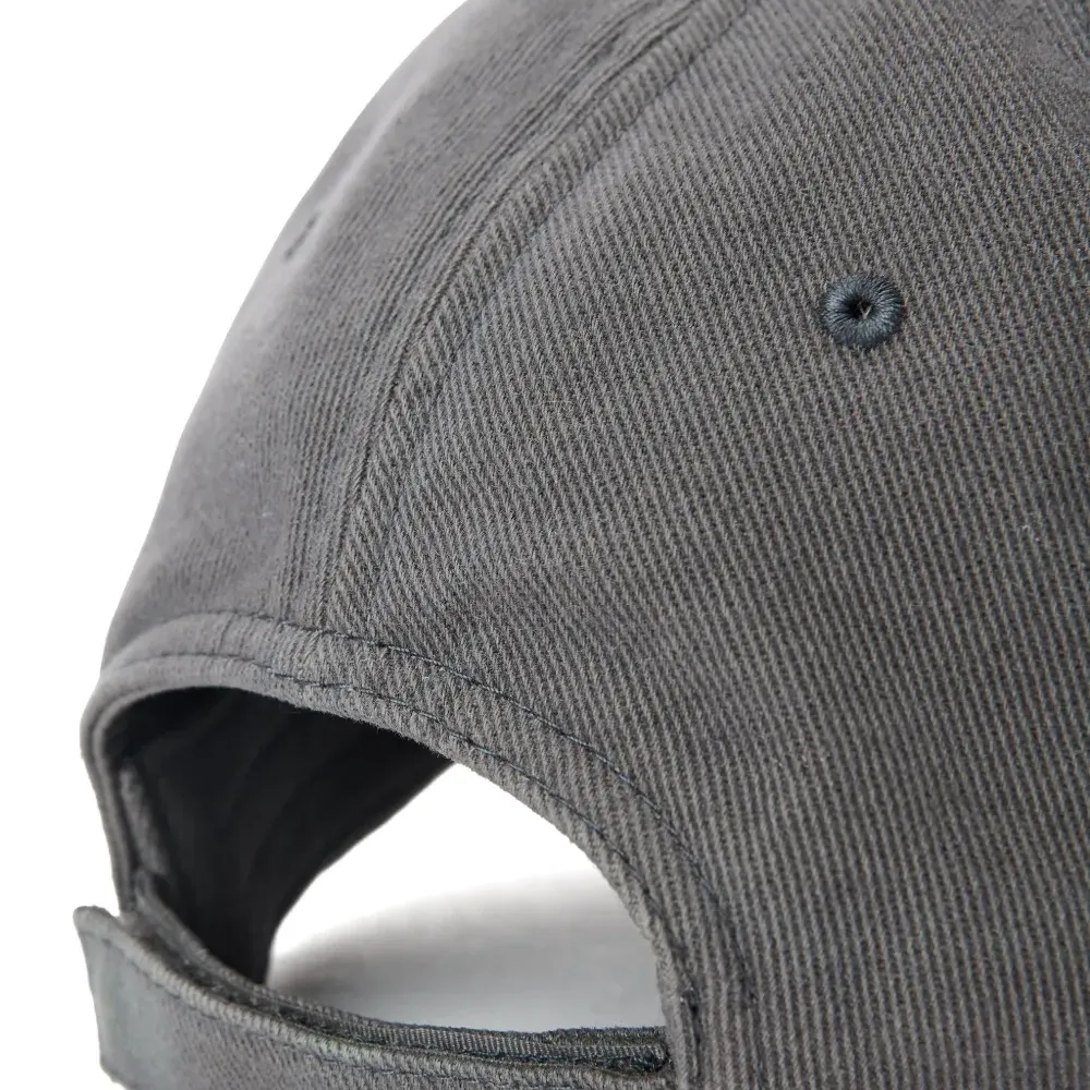 Бейсболка с эффектом потертости