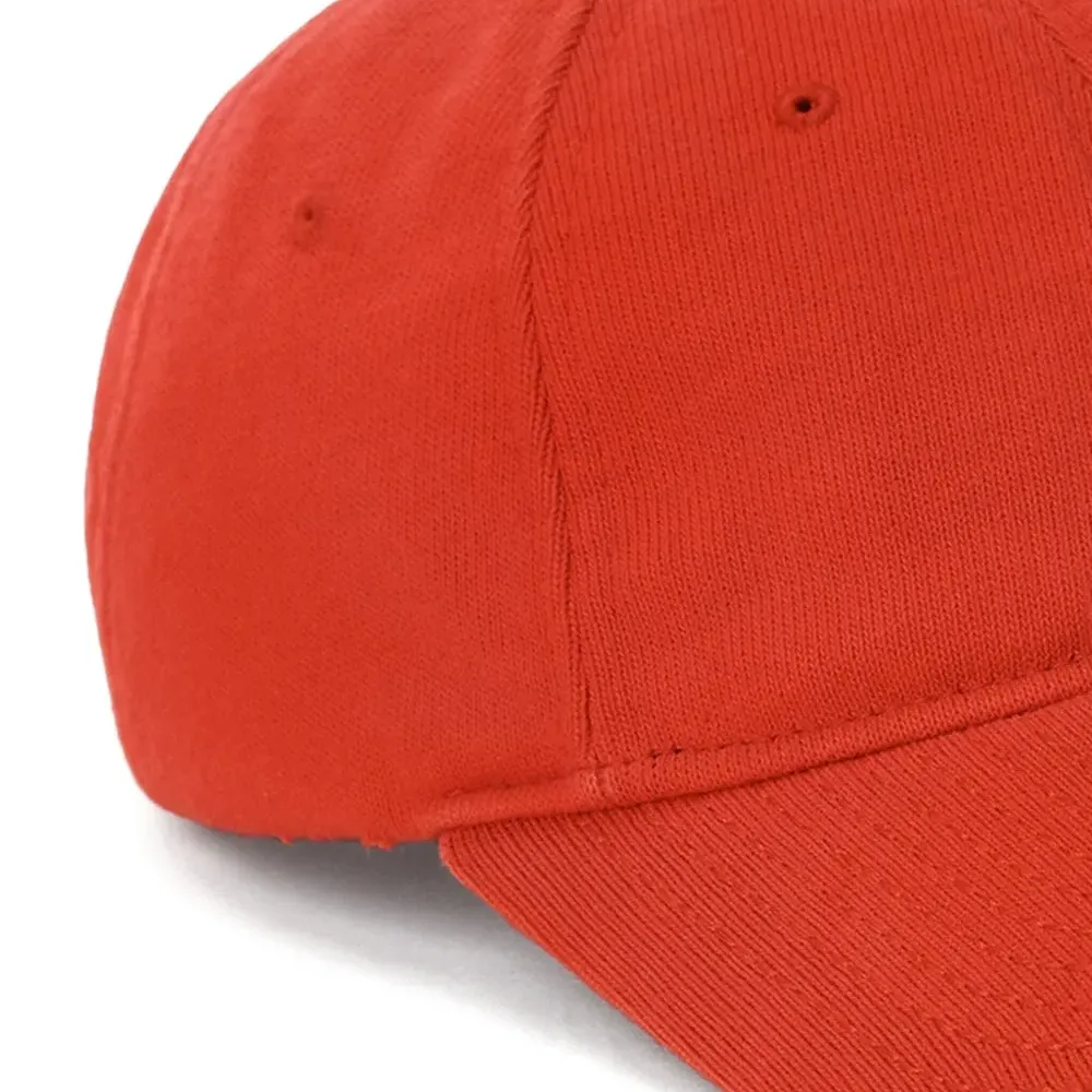 Бейсболка с логотипом