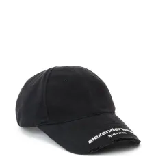 Бейсболка с логотипом