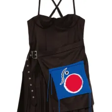 Платье мини с нашивкой