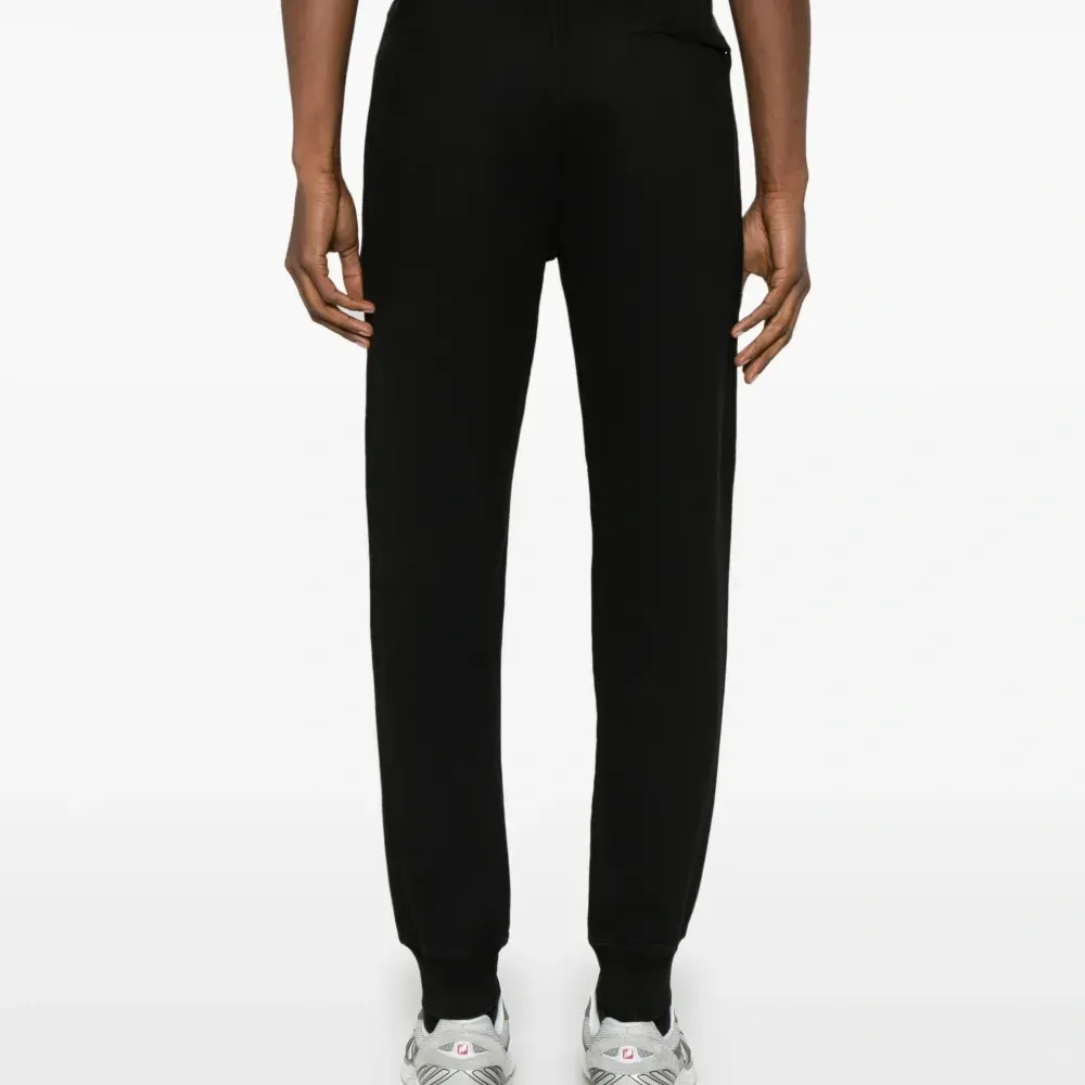 Спортивные брюки