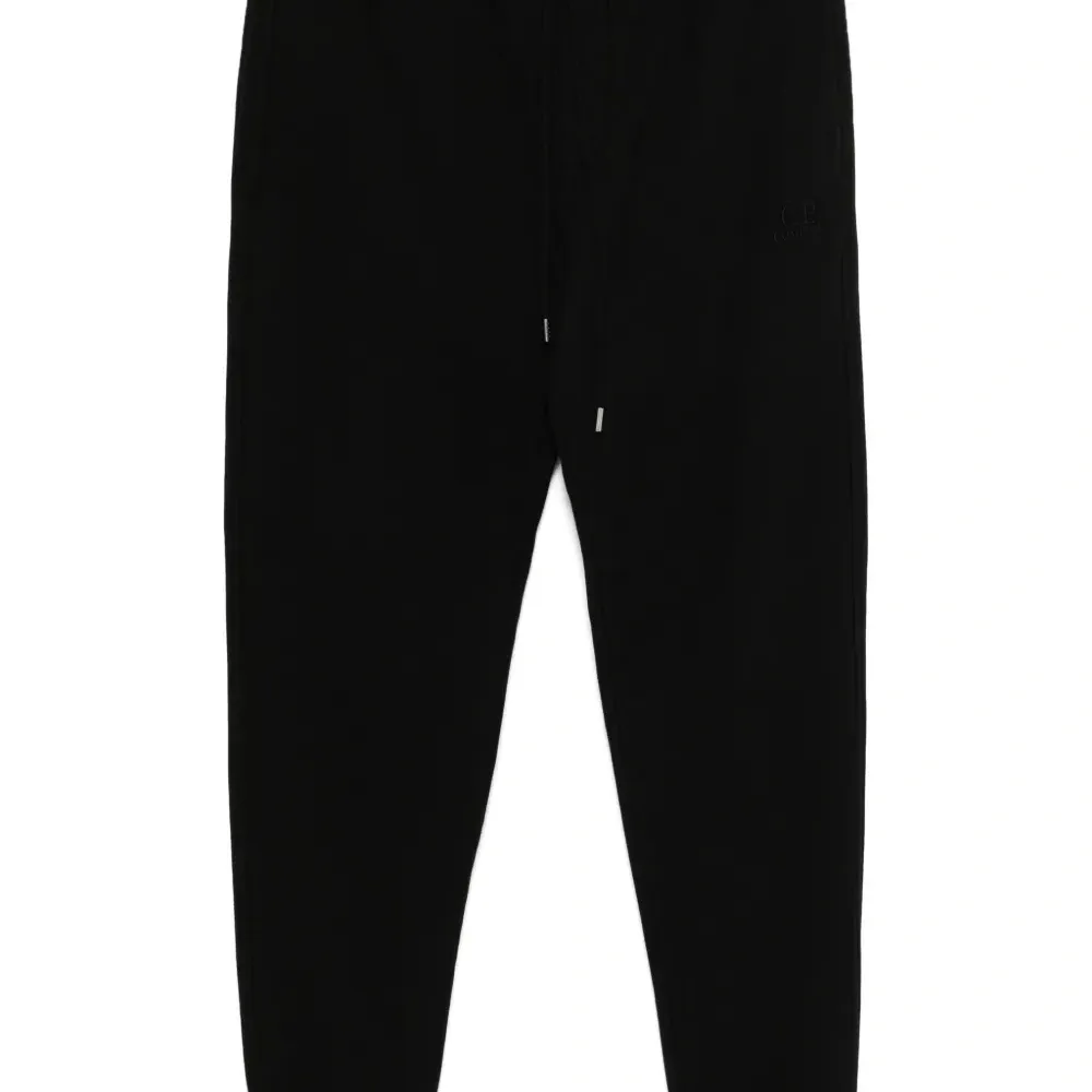 Спортивные брюки