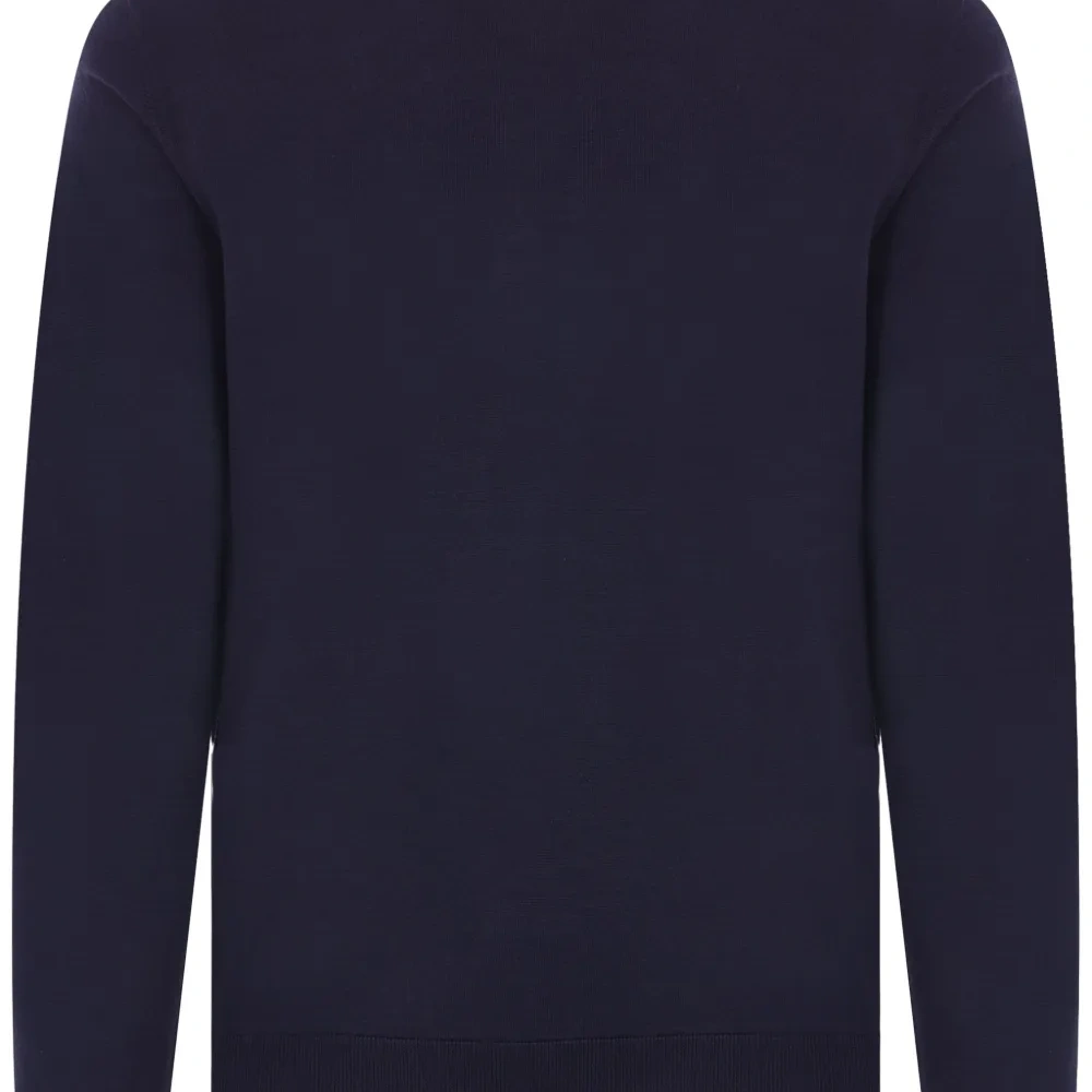 Свитер с двойным вырезом