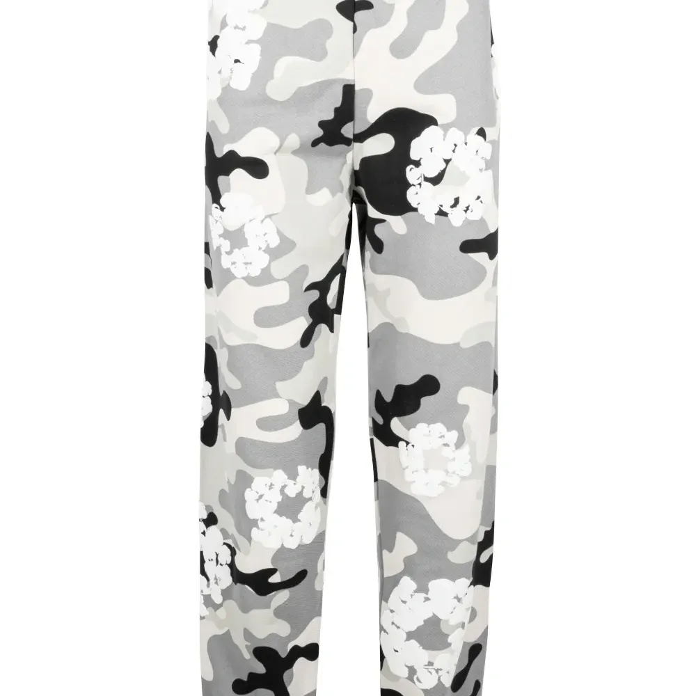 Брюки с камуфляжным принтом