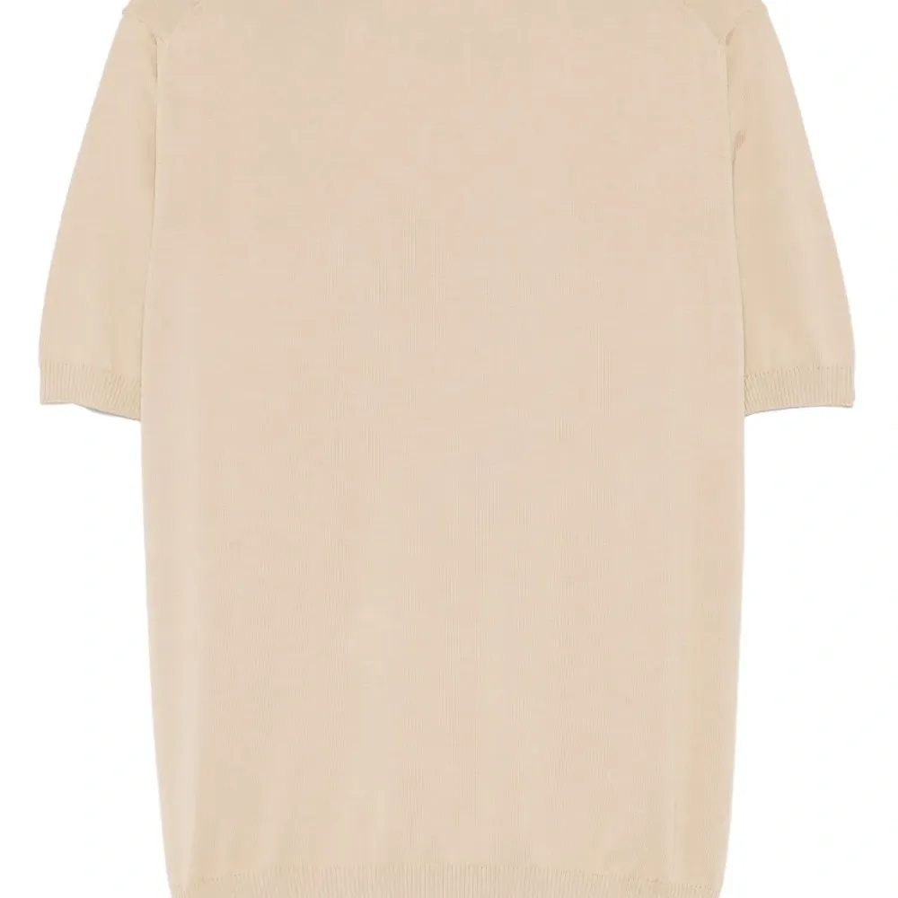 Футболка с круглым вырезом