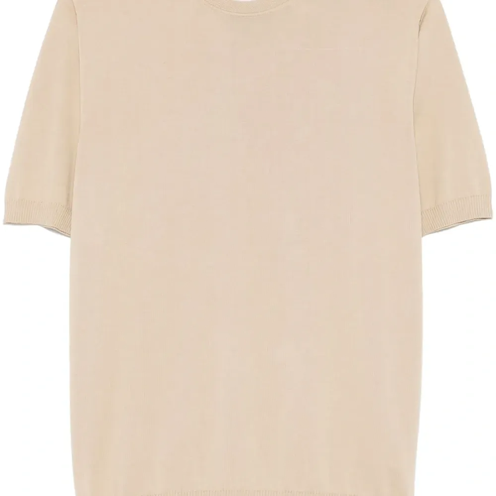 Футболка с круглым вырезом