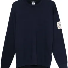 Свитер с нашивкой-логотипом