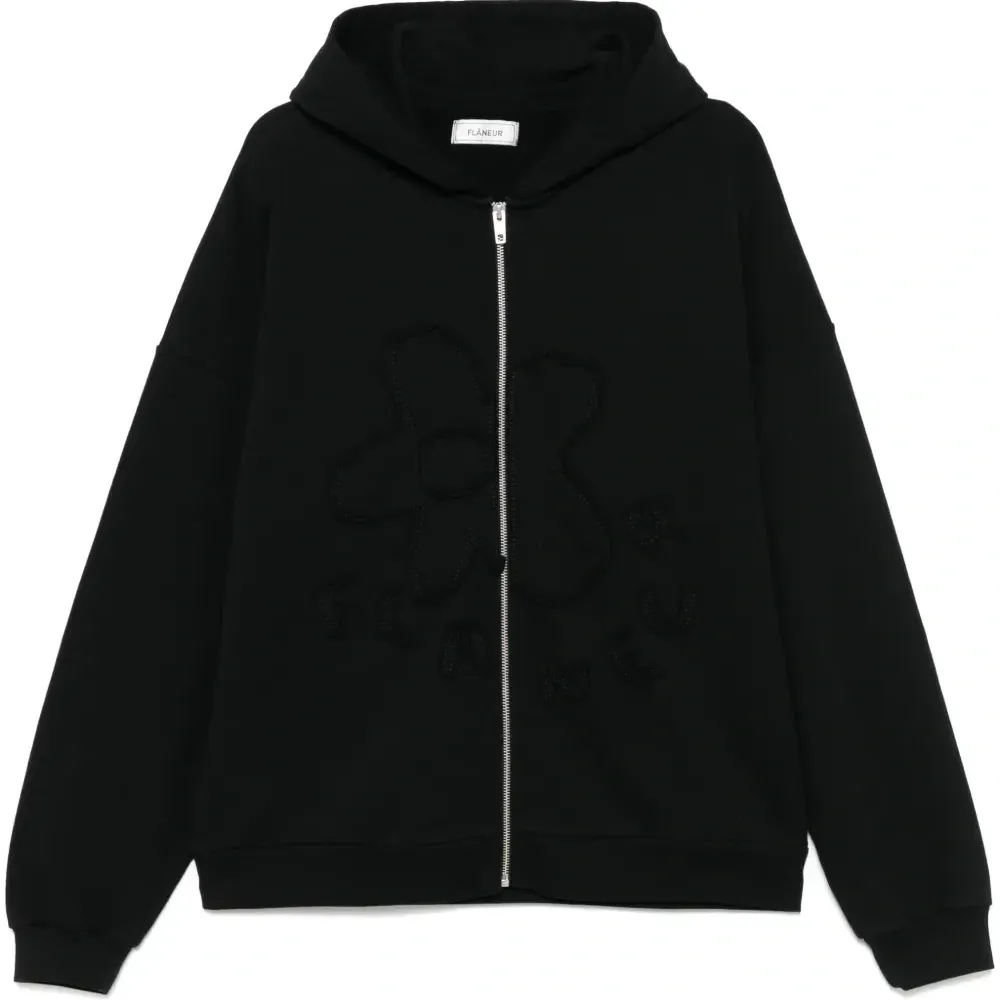 Худи с нашивками